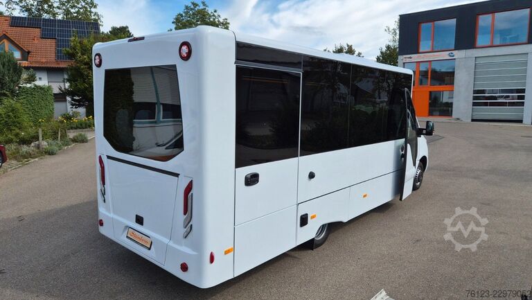 Minibus MERCEDES-BENZ 30 Sitzer Schul- Transferbus 519 Lagerfahrzeug