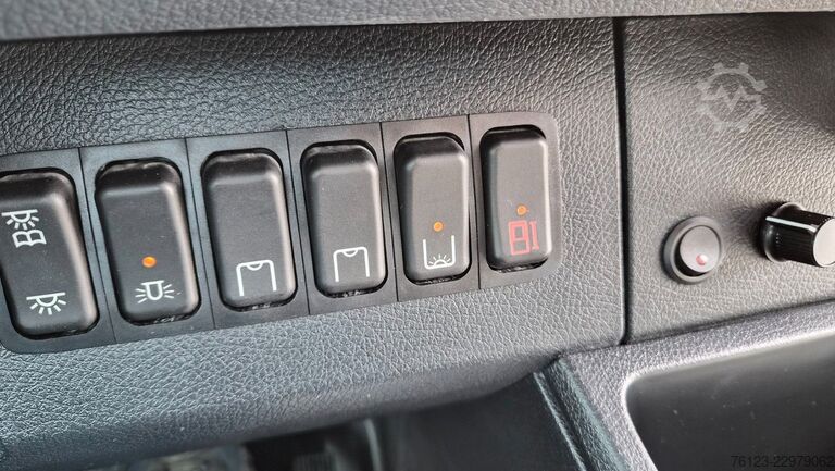 Minibus MERCEDES-BENZ 519  Allrad 4 x 4  20 / 23 Sitzer schnelle Liefe