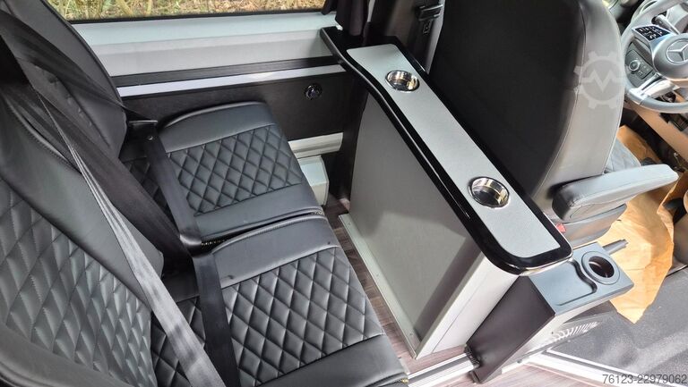 Minibus MERCEDES-BENZ 519  Allrad 4 x 4  20 / 23 Sitzer schnelle Liefe