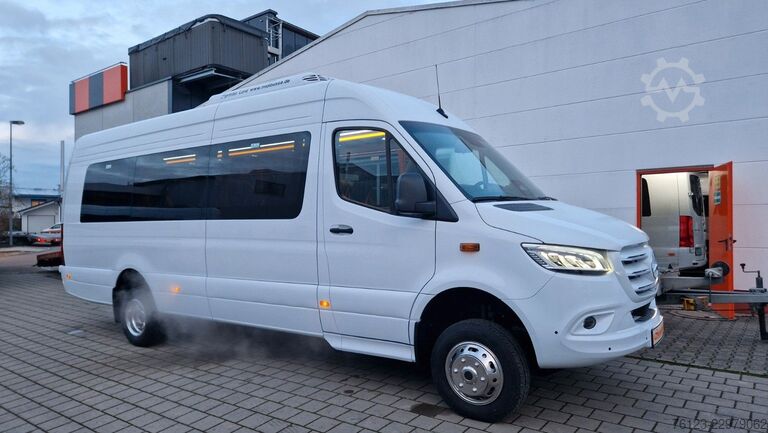 Minibus MERCEDES-BENZ 519  Allrad 4 x 4  20 / 23 Sitzer schnelle Liefe