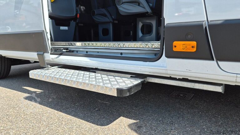 Minibus Opel Movano Lord light Lagerfahrzeug Stock 18 SS