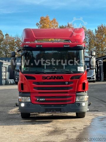 LKW-Fahrgestell SCANIA P320 DB4x2 Fahrgestell