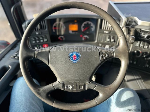 LKW-Fahrgestell SCANIA P320 DB4x2 Fahrgestell