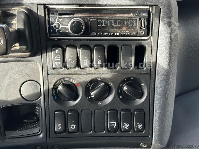 LKW-Fahrgestell SCANIA P320 DB4x2 Fahrgestell