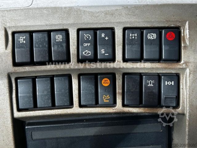 Standard SZM RENAULT Premium 450 dxi 4x2