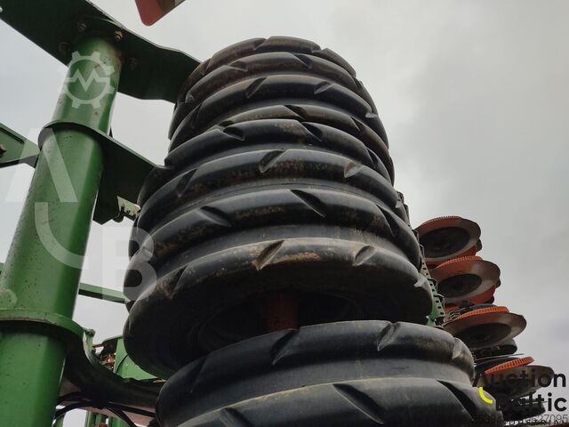 Combination seeder Amazone Cirrus 6002