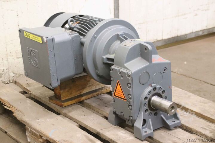 Gear motor 5.5 kW 215 rpm Flender Himmel FZC61-K4
