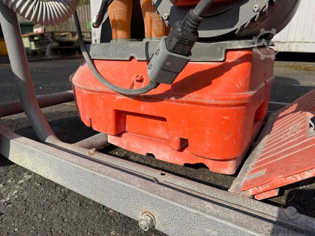 IQ Power Tools dry cut saw Nozar iQMS362