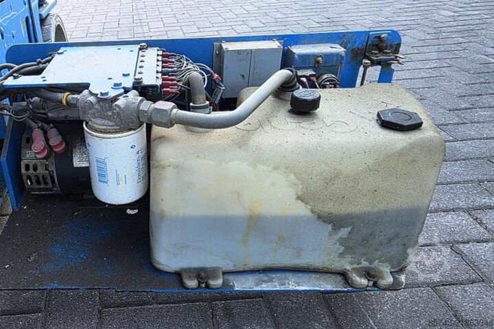 Scissor lift Genie GS2646 Electric, Working Height 9.80m, Capacity 45