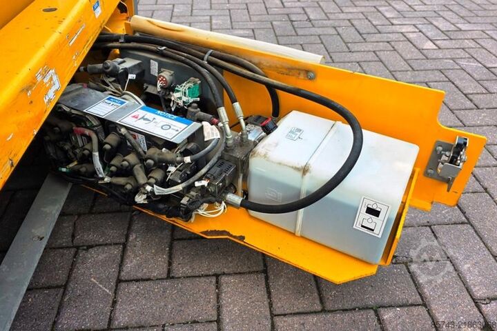 Scissor lift Haulotte Optimum 8 Electric, 7.77m Working Height, 230kg Ca