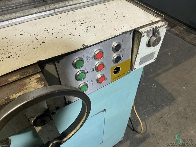 Flachschleifmaschinen TOS Hostivar BPH 320A TOS Hostivar BPH 320A