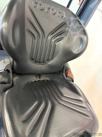Forklift Toyota 11154 - 02-8fgf20