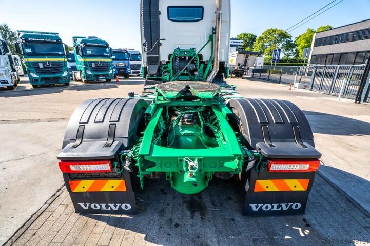 Standard tractor VOLVO FH 500 +KIPHYDR.