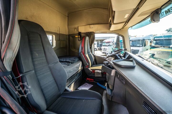 Standard tractor VOLVO FH 500 +KIPHYDR.