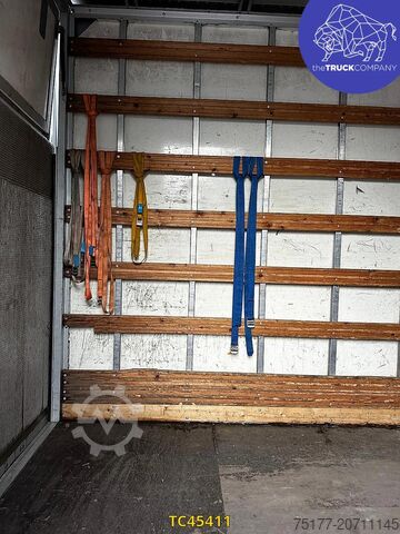 Koffer Mercedes-Benz Sprinter 313 CDI BOX + LIFT