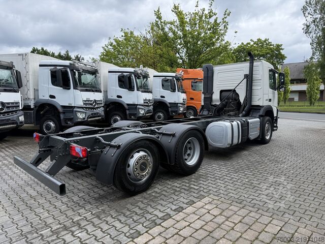 Truck chassis Volvo FM 330 6X2*4