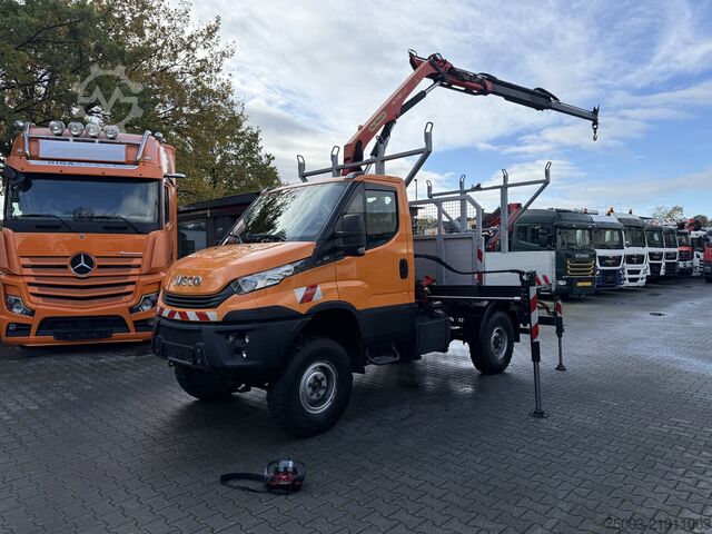Pick-up van Iveco Daily 55S18W 4X4 Palfinger PK 7.501