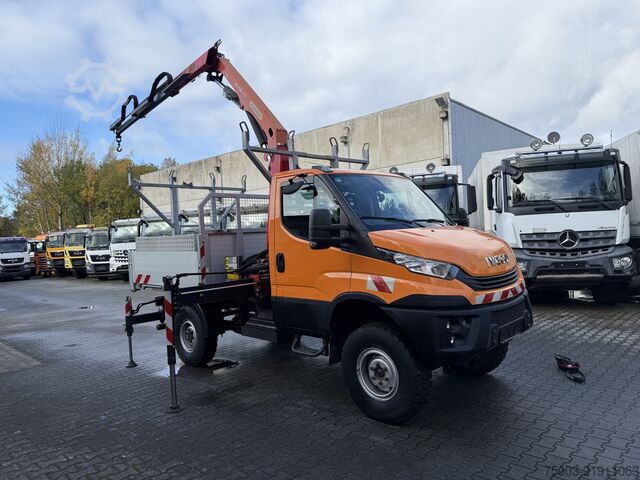 Pick-up van Iveco Daily 55S18W 4X4 Palfinger PK 7.501