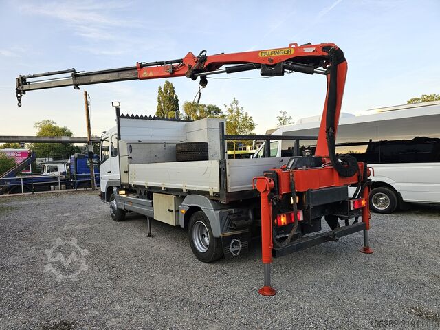 Pick-up van Mercedes-Benz 817/42AT7 Palfinger PK 5000 B Werkstatt