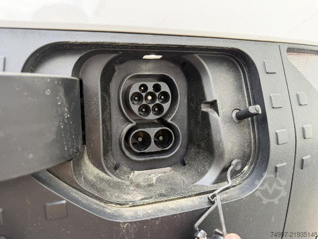 Box van IVECO 35F16E / SPIER-Koffer / 800V-Bordnetz