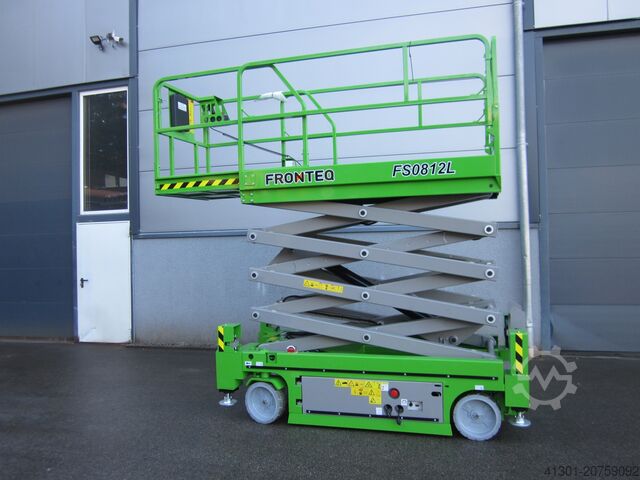 Scherenarbeitsbühne mit auto. Abstützung FRONTEQ FS0812L