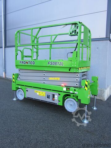 Scherenarbeitsbühne mit auto. Abstützung FRONTEQ FS0812L