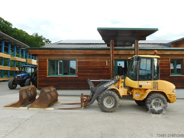 Loader Volvo L30B-Z