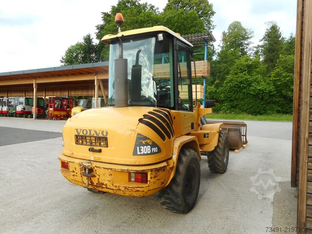 Loader Volvo L30B-Z