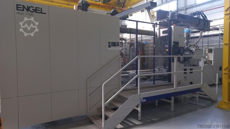 Injection molding machine ENGEL DUO 12060/1700