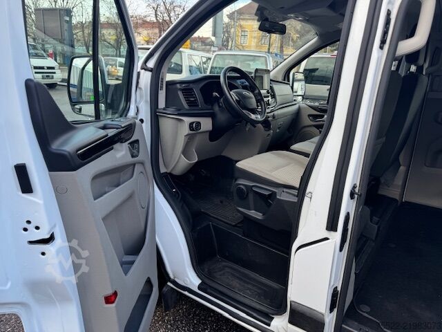 Minibus Ford Tourneo Custom - 2 Schiebetüren