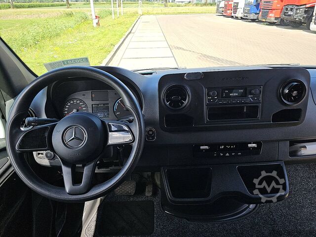 High-roof van MERCEDES-BENZ ESPRINTER L2H2 35 KWH