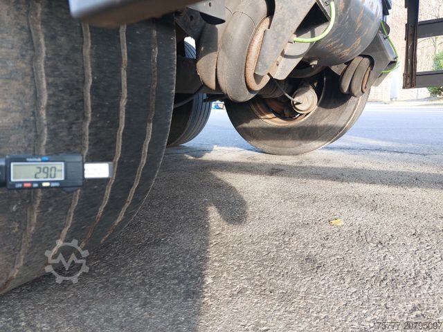 Kühlauflieger SCHMITZ CARGOBULL SKO24/L-13.4 FP 60- THERMO KING-Rohrbahnen