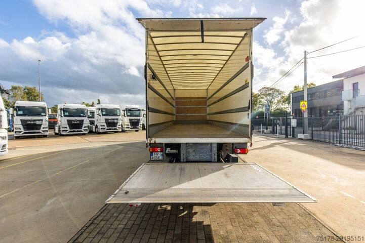 RENAULT T 380+DHOLLANDIA 2T. RENAULT T 380+DHOLLANDIA 2T.