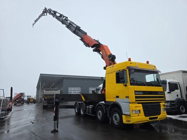 Standard tractor unit DAF 95XF / 8X4 / 35m Palfinger Kran PK 90002 / Winch