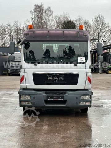 Transporter mit Kipper MAN TGL 8.220