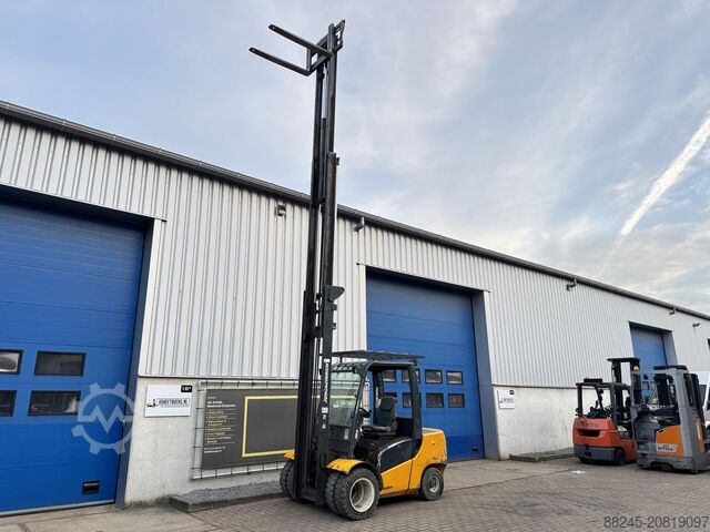 VS-22603 Jungheinrich 3.5 ton diesel triplex forklift JUNGHEINRICH DFG435-760DZ