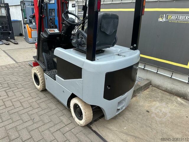 VS-22604 Electric triplex mast forklift Nissan NISSAN 3f430