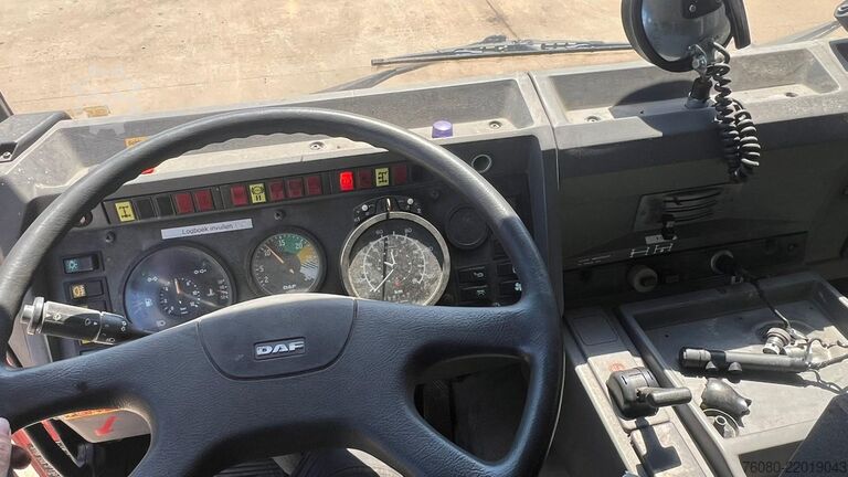 Löschfahrzeug DAF 1700 ATI (FIRETRUCK / 60.000 KM / MANUAL PUMP /...
