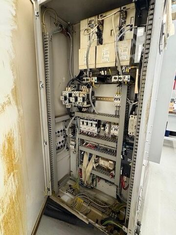CNC lathe MAZAK SQT 200