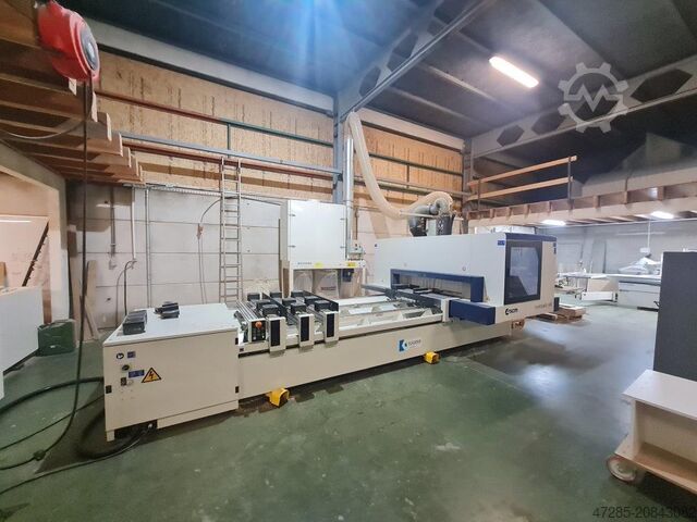 CNC-Bearbeitungszentrum SCM Morbidelli m90 3115x1320 Z180