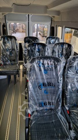 Kleinbus FIAT Opel Movano und Ducato Flexiboden 6 Schienen