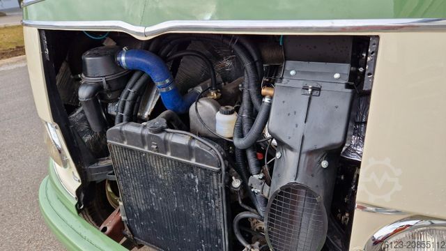 Kleinbus MERCEDES-BENZ Vorgänger Sprinter O 319 Samba mit Faltdach AC