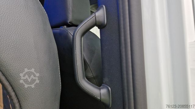 Kleinbus MERCEDES-BENZ Sprinter Lord Comfort 12 Sitzer In Stock