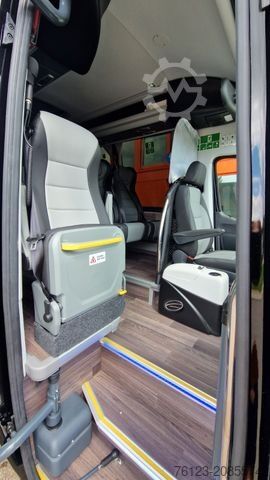 Kleinbus MERCEDES-BENZ 519 Sunset S 4 Ferqui Chasis 907 Vorlauffahrzeug