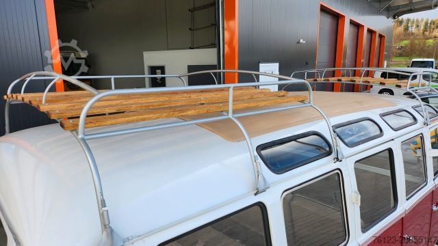 Kleinbus VOLKSWAGEN T 1 Samba mit Safarifenster