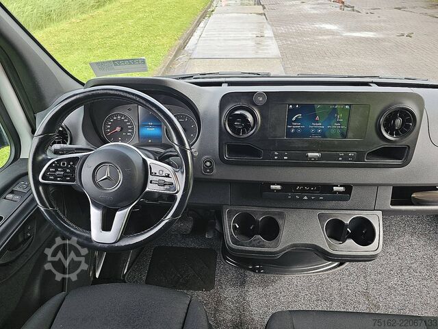 High-roof van MERCEDES-BENZ SPRINTER 317 CDI 37 AUT. L2H2