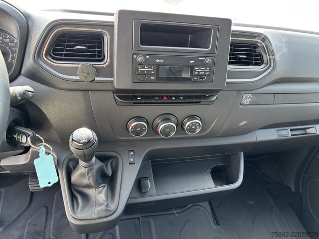 High-roof van Renault Master T35 180 L3H2 Trekhaak + Sidebars