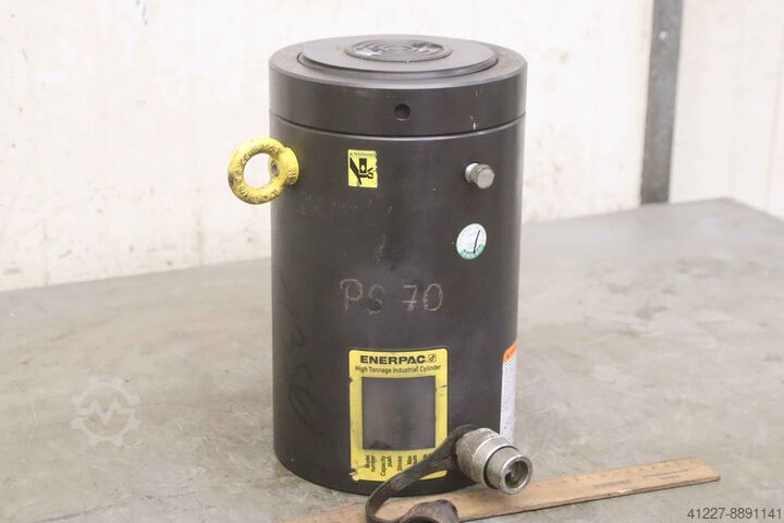 Kurzhub-Schwerlastzylinder 113 t Enerpac HCL 1006 Hub 150 mm 700 bar
