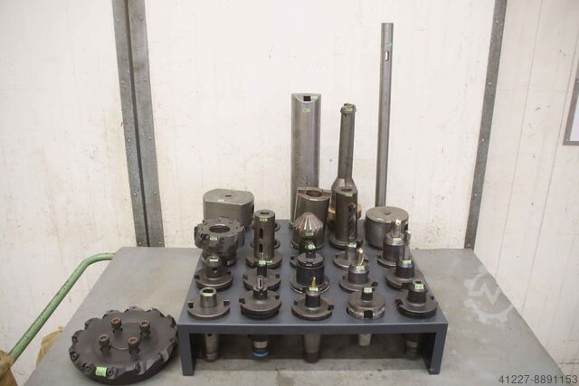 Milling mounts SK50 23 pieces Diverse verschiedene Ausführungen