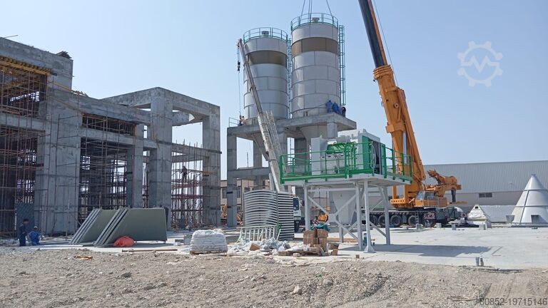 Concrete machine Polygonmach 3000 TONS CAPACITY CEMENT SILO